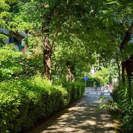 Central 2 Bedroom, Free Private Parking Apartmán *